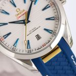 Omega Seamaster Aqua Terra – White Dial with Blue Accents and Rubber Strap (Master Co-Axial 8900 Movement) - 图片 8
