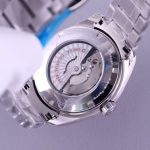 Omega Seamaster – Men's Blue Wave-Dial with Stainless Steel Bracelet and Master Co-Axial Chronometer Movement - 图片 5