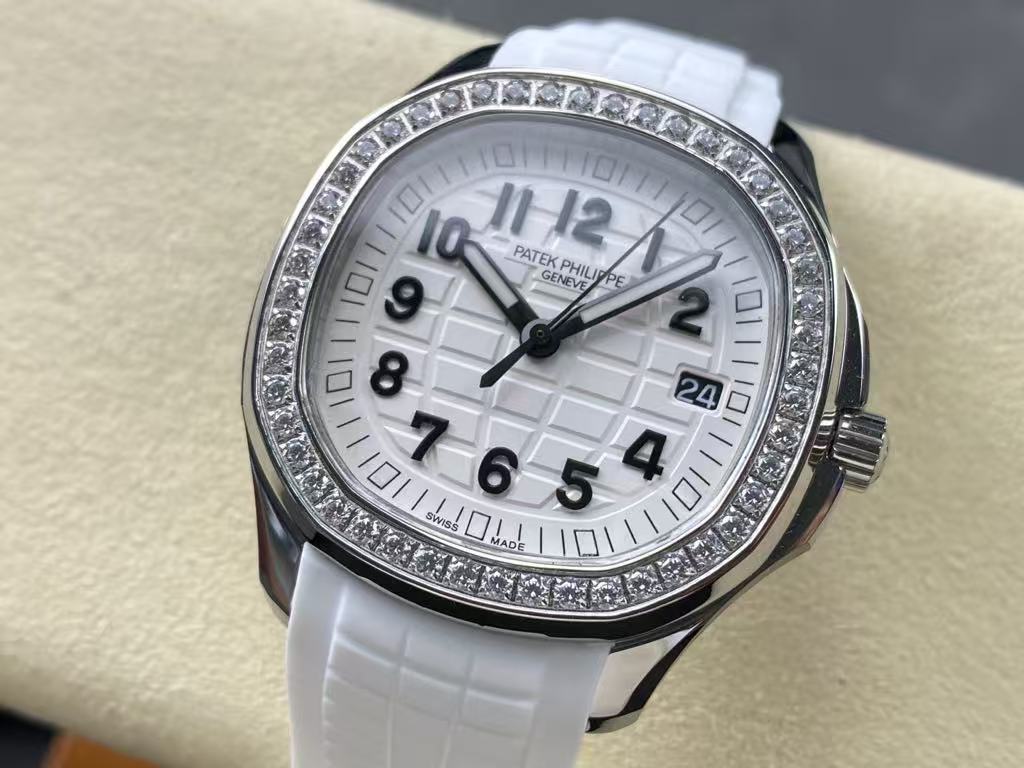 微信图片_20250925173701_4553_76 Patek Philippe Aquanaut – Women's White Dial with Diamond Bezel and Rubber Strap, Automatic Movement - 图片 1