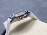 Patek Philippe Aquanaut – Women's White Dial with Diamond Bezel and Rubber Strap, Automatic Movement - 图片 5