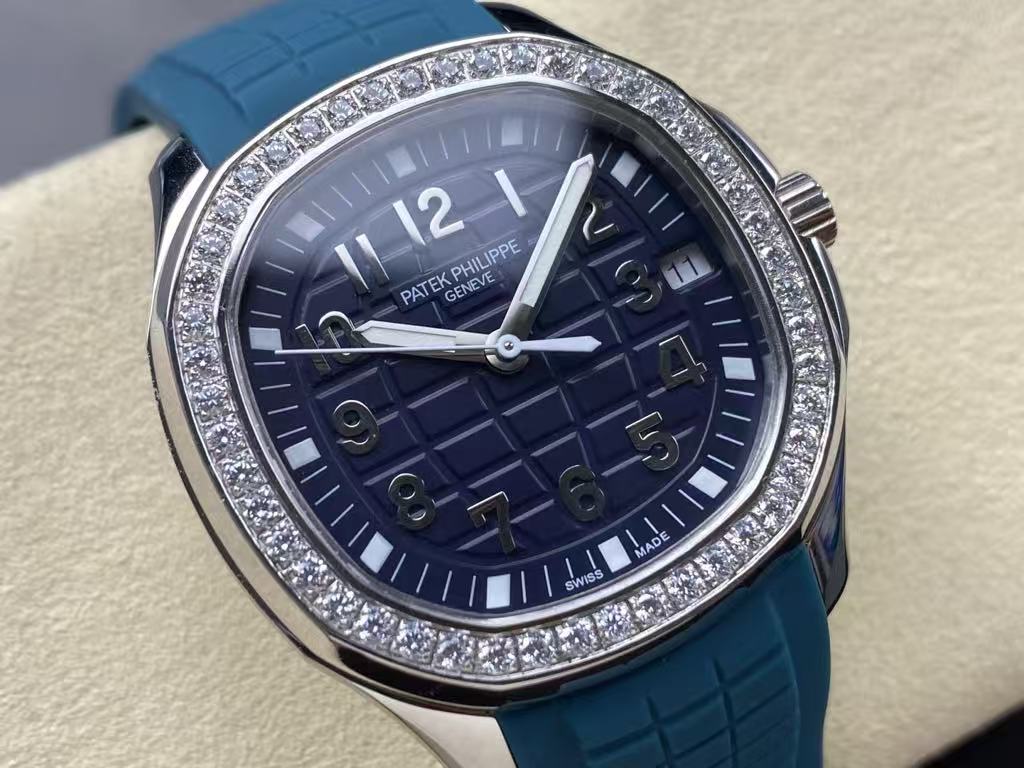 微信图片_20250925173745_4561_76 Patek Philippe Aquanaut – Women's Navy Blue Dial with Diamond Bezel and Rubber Strap, Automatic Movement - 图片 1