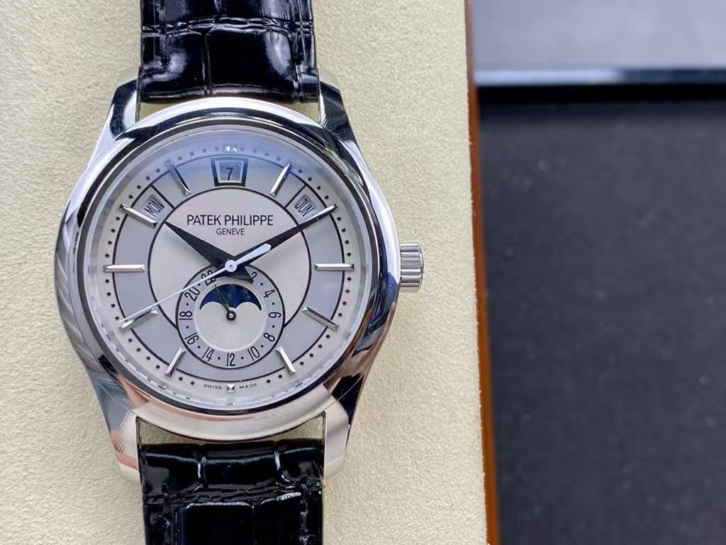 微信图片_20250925175138_4711_76 Patek Philippe Calatrava – Men's Silver Dial with Moon Phase, Stainless Steel Case, and Black Alligator Strap - 图片 1