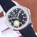 Patek Philippe Aquanaut – Men's Blue Dial with Diamond Bezel, Rubber Strap, and Date Display - 图片 3