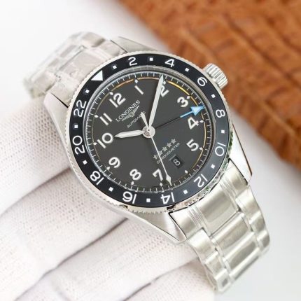 Longines HydroConquest – Men's Stainless Steel Automatic Chronometer Watch with Black Dial, Rotating Bezel, and Date Window