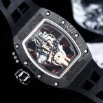 Richard Mille-Style Luxury Skeleton Watch – Carbon Fiber Case, Golden Skull Design, Black Rubber Strap - 图片 8