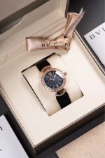 Bvlgari Serpenti – Women's Rose Gold Diamond Watch Set with White & Blue Dials, Leather Straps, and Swiss Movement - 图片 3