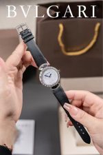 Bvlgari Serpenti – Women's Rose Gold Diamond Watch Set with White & Blue Dials, Leather Straps, and Swiss Movement - 图片 5