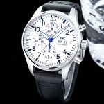 IWC Schaffhausen Pilot’s Watch Chronograph – White Dial with Blue Hands and Black Leather Strap - 图片 10
