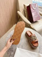 Gucci D-Logo Slide Sandals – Multiple Colors Available, Monogram & Solid Options, Original Box & Dust Bag - 图片 3