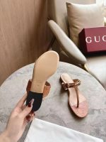 Gucci Brown Monogram T-Strap Sandals – Embossed GG Pattern, Metal Horsebit Buckle, Original Box & Dust Bag - 图片 4