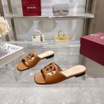 Gucci Brown Leather Slides – Iconic Interlocking GG Cut-Out, Square Toe, Original Box & Dust Bag - 图片 9