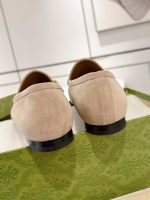 Gucci Beige Suede Loafers – Iconic Horsebit Buckle, Premium Leather, Original Box & Dust Bag - 图片 5