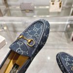 Gucci GG Monogram Loafers – Navy Blue Canvas, Horsebit Buckle, Original Box & Dust Bag - 图片 5