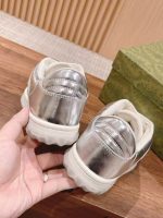 Gucci Silver Metallic Sneakers – Reflective Leather, GG Logo Patch, Chunky White Sole - 图片 3