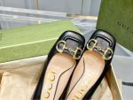 Gucci black Leather Pumps – Gold-Tone Horsebit Buckle, Square-Toe Design, Chunky Heel - 图片 3