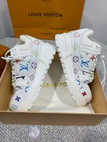 Louis Vuitton Multicolor Monogram Sneakers – White Leather, Bold Print, Chunky Sole - 图片 7