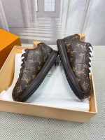 Louis Vuitton Monogram Leather Sneakers – Iconic Brown Pattern, White Laces, Timeless Design - 图片 7