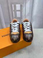 Louis Vuitton Monogram Leather Sneakers – Iconic Brown Pattern, White Laces, Timeless Design - 图片 6