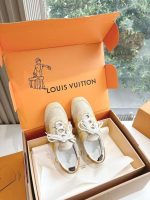 Louis Vuitton Beige & Yellow Leather Sneakers – Minimalist Design, Iconic Craftsmanship, Everyday Luxury - 图片 9