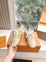 Louis Vuitton Beige & Yellow Leather Sneakers – Minimalist Design, Iconic Craftsmanship, Everyday Luxury - 图片 5