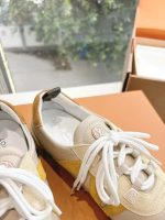 Louis Vuitton Beige & Yellow Leather Sneakers – Minimalist Design, Iconic Craftsmanship, Everyday Luxury - 图片 3