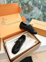 Louis Vuitton Black Sequined Sneakers – Sparkling Texture, Bold Design, Statement Footwear - 图片 8