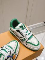 Louis Vuitton White & Green Leather Sneakers – Bold Color Contrast, Iconic LV Logo, Elevated Style - 图片 8