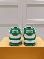 Louis Vuitton White & Green Leather Sneakers – Bold Color Contrast, Iconic LV Logo, Elevated Style - 图片 4