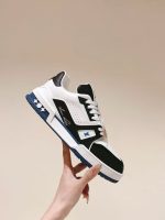 Louis Vuitton White & Black Sneakers with Blue Accents – Bold Contrast, Signature Details, Modern Luxury - 图片 3
