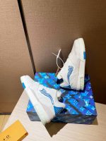 Louis Vuitton White & Black Sneakers – Iconic Four-Leaf Clover, Signature Detail, Timeless Craftsmanship - 图片 7