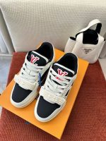 Louis Vuitton White Sneakers with Red LV Logo – Bold Statement, Iconic Design, Timeless Luxury - 图片 8