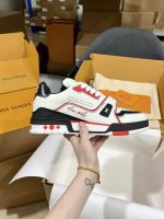 Louis Vuitton Sneakers – Luxury Designer Shoes, Premium Leather, Iconic LV Logo, Chunky Sole, Fashion Statement - 图片 4