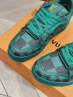 Louis Vuitton Sneakers – Luxury Designer Shoes, Premium Leather, Iconic LV Logo, Chunky Sole, Fashion Statement - 图片 5