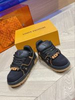 Louis Vuitton Sneakers – Luxury Designer Shoes, Premium Leather, Iconic LV Logo, Chunky Sole, Fashion Statement - 图片 9