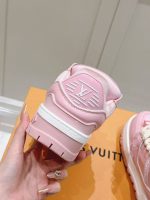 Louis Vuitton Sneakers – Luxury Designer Shoes, Premium Leather, Iconic LV Logo, Chunky Sole, Fashion Statement - 图片 6