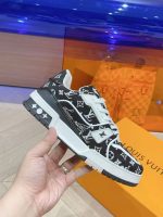 Louis Vuitton Sneakers – Luxury Designer Shoes, Premium Leather, Iconic LV Logo, Chunky Sole, Fashion Statement - 图片 6