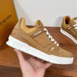 Louis Vuitton Sneakers – Luxury Designer Shoes, Premium Leather, Iconic LV Logo, Chunky Sole, Fashion Statement - 图片 7