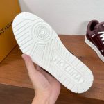 Louis Vuitton Sneakers – Luxury Designer Shoes, Premium Leather, Iconic LV Logo, Chunky Sole, Fashion Statement - 图片 6
