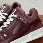 Louis Vuitton Sneakers – Luxury Designer Shoes, Premium Leather, Iconic LV Logo, Chunky Sole, Fashion Statement - 图片 4