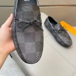 Louis Vuitton Men's Leather Shoes – Luxury Dress Oxfords & Loafers, Iconic LV Detailing, Handcrafted Elegance - 图片 6
