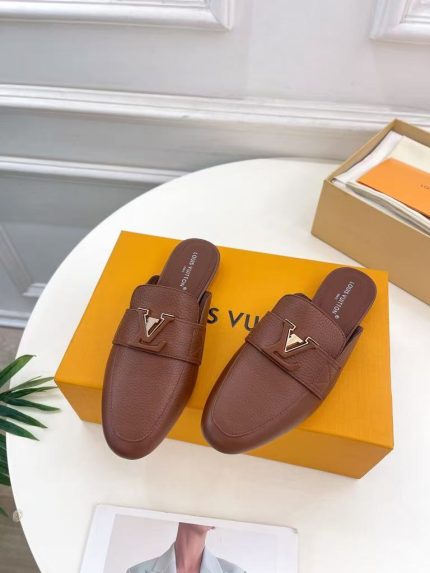 Louis Vuitton Men's Leather Shoes – Luxury Dress Oxfords & Loafers, Iconic LV Detailing, Handcrafted Elegance