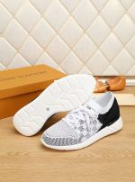 Louis Vuitton Sneakers – Luxury Designer Shoes, Premium Leather, Iconic LV Logo, Chunky Sole, Fashion Statement - 图片 6