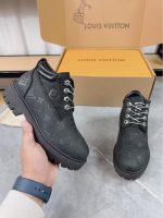 Louis Vuitton Boots for Men – Luxury Leather Chelsea & Hiking Style, Iconic LV Detailing, Handcrafted Design - 图片 4