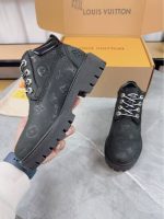 Louis Vuitton Boots for Men – Luxury Leather Chelsea & Hiking Style, Iconic LV Detailing, Handcrafted Design - 图片 2