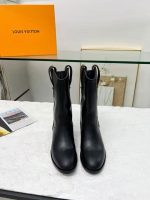 Louis Vuitton Boots for Men – Luxury Leather Chelsea & Hiking Style, Iconic LV Detailing, Handcrafted Design - 图片 8