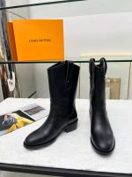 Louis Vuitton Boots for Men – Luxury Leather Chelsea & Hiking Style, Iconic LV Detailing, Handcrafted Design - 图片 7