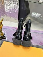 Louis Vuitton Boots for Men – Luxury Leather Chelsea & Hiking Style, Iconic LV Detailing, Handcrafted Design - 图片 4