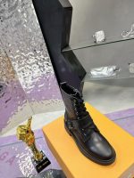 Louis Vuitton Boots for Men – Luxury Leather Chelsea & Hiking Style, Iconic LV Detailing, Handcrafted Design - 图片 7