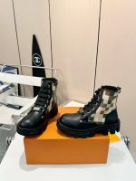 Louis Vuitton Boots for Men – Luxury Leather Chelsea & Hiking Style, Iconic LV Detailing, Handcrafted Design - 图片 7