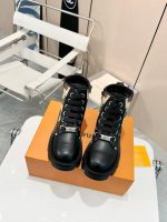 Louis Vuitton Boots for Men – Luxury Leather Chelsea & Hiking Style, Iconic LV Detailing, Handcrafted Design - 图片 3